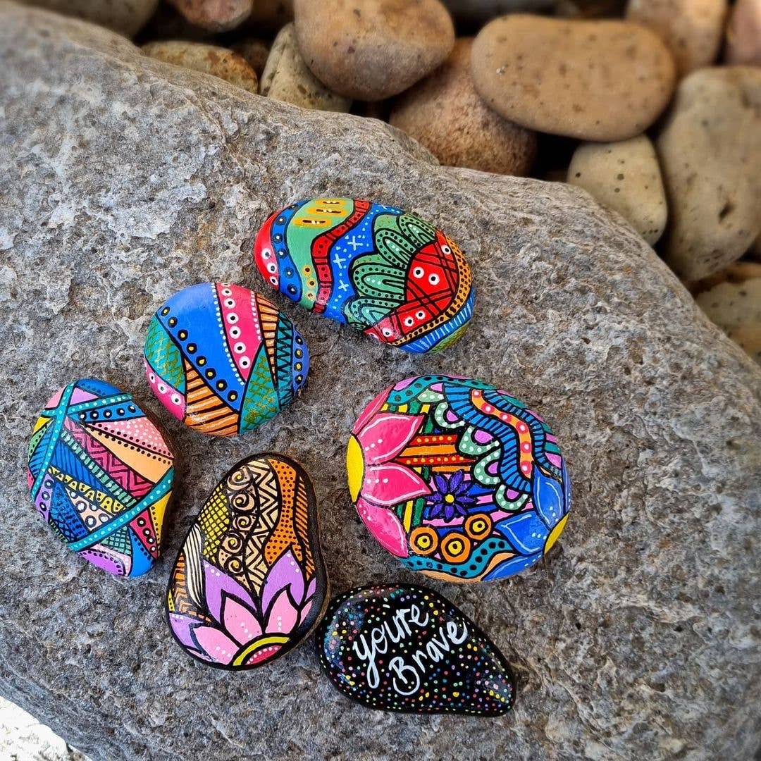 Classic Colours 3mm Medium Tip Acrylic Paint Pens -Set of 12 Life of Colour