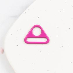 1.5" Triangle Ring 12ct Magenta